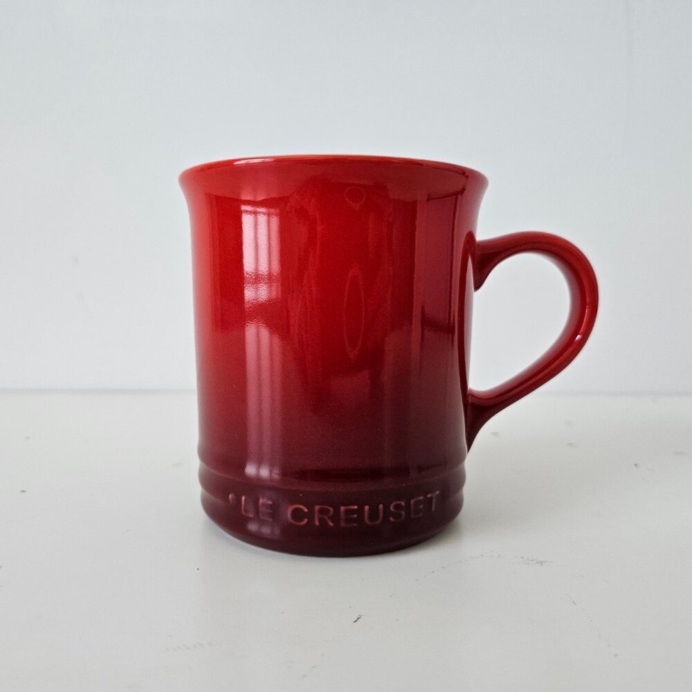 NIB LE CREUSET Cerise Red Stoneware Dishwasher Safe Classic Mug 0.4L